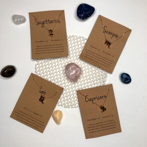 Zodiac Sign Necklace ✨ - Picture 4 of 4